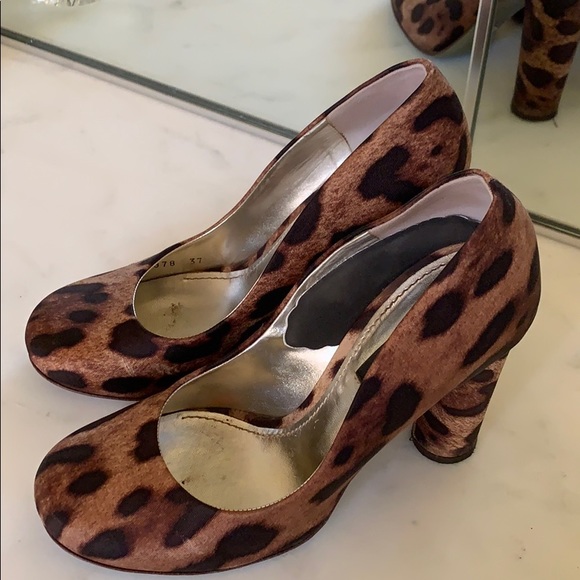 dolce and gabbana leopard heels